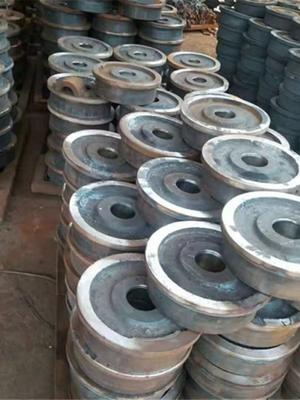 kaufen Präzisionstoleranz-Schmiederäder für Lkws, bearbeitet mit strenger Toleranzkontrolle und geschmiedeten 4140-Legierungsstahlstandards online manufacture