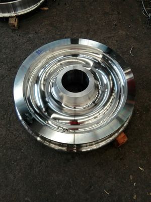 kaufen Geschmiedete werfende Zug-Schiene dreht 34 Zoll für Bahnfracht-Autoreisezüge online manufacture