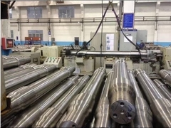 mit einer Leistung von mehr als 100 W